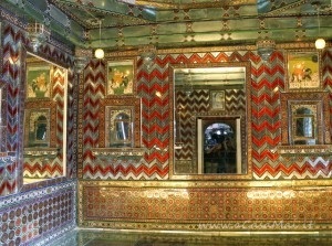 sala degli specchi city palace Udaipur