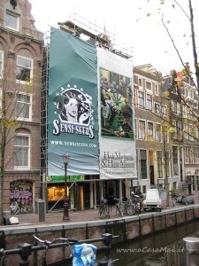 Esterno del Museo della Marijuana - Amsterdam