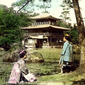 vecchia immagine del Kinkakuji con geisha, Kyoto