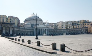 Napoli, Piazza Plebiscito