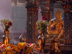 Statua all'Erawan Shrine, Bangkok2