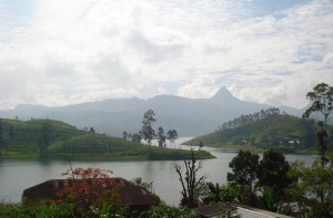 Adam's peak in lontananza, Sri Lanka