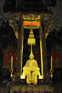 Buddha di smeraldo al Wat Phra Kaew, Bangkok 2