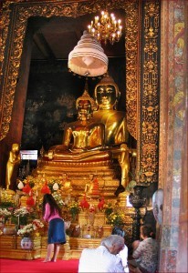 Phra Buddha Jinasiha al Wat Bowonniwet Vihara, Bangkok 2