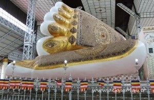 piedi del Shwethalyaung Buddha, Bago