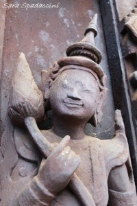 particolari-di-un-monastero-a-mandalay2-myanmar