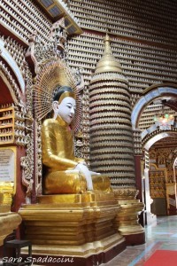 interno-del-thanboddhay-pagoda-monywa-birmania