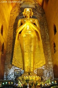statua-di-buddha-dentro-lananda-temple-a-bagan-2-birmania