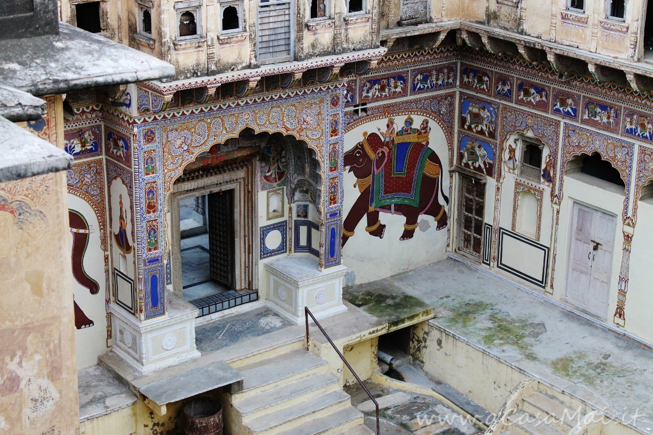 India: Delhi-Mandawa Haveli