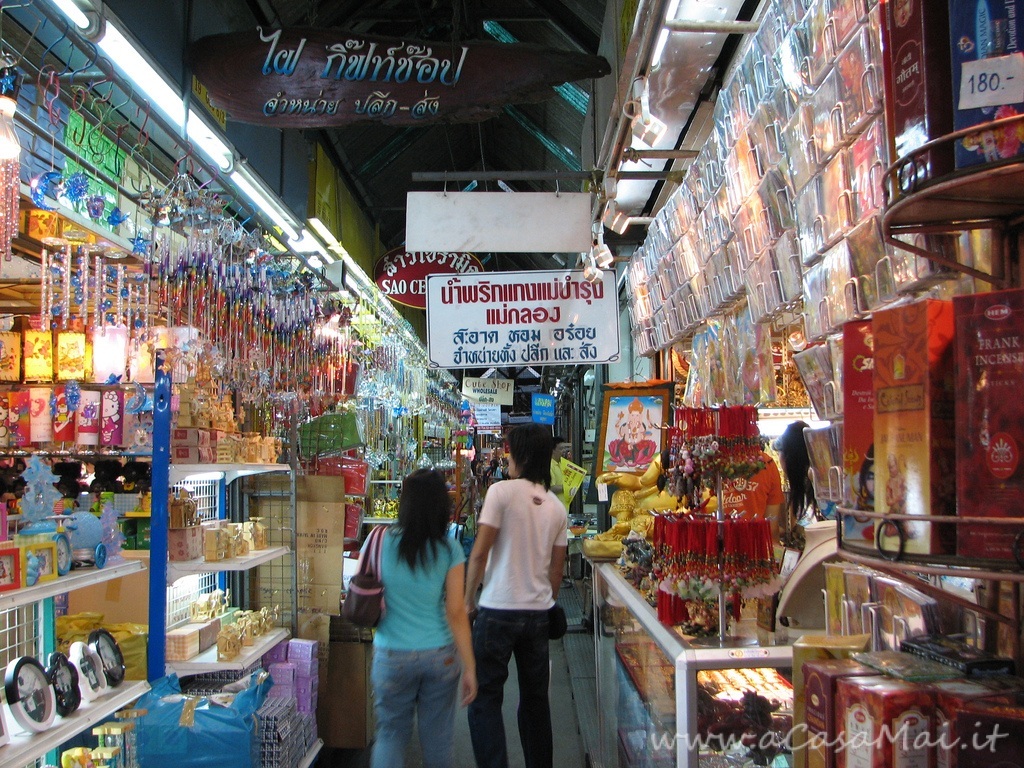 Shopping sfrenato a Bangkok (Thailandia) Chatuchak weekend market
