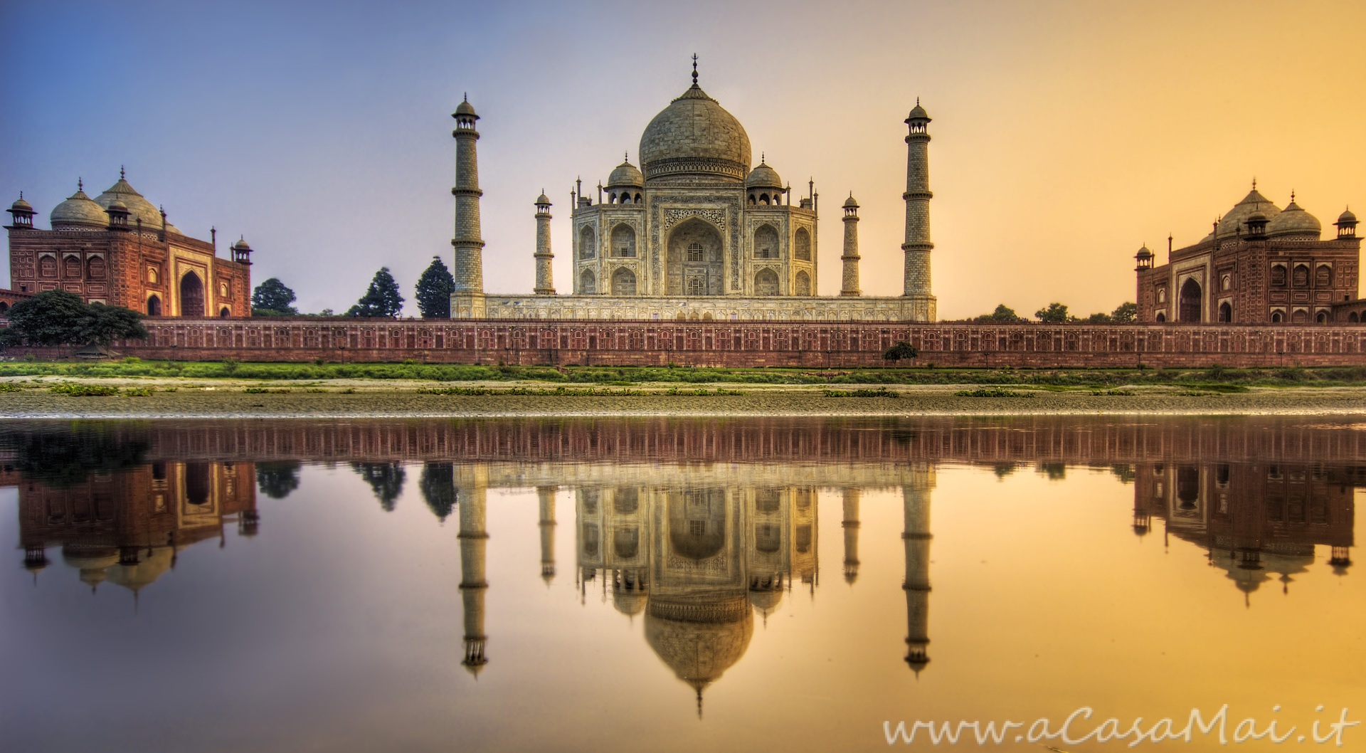 Taj Mahal, monumento dedicato all’amore ad Agra (India) Taj Mahal