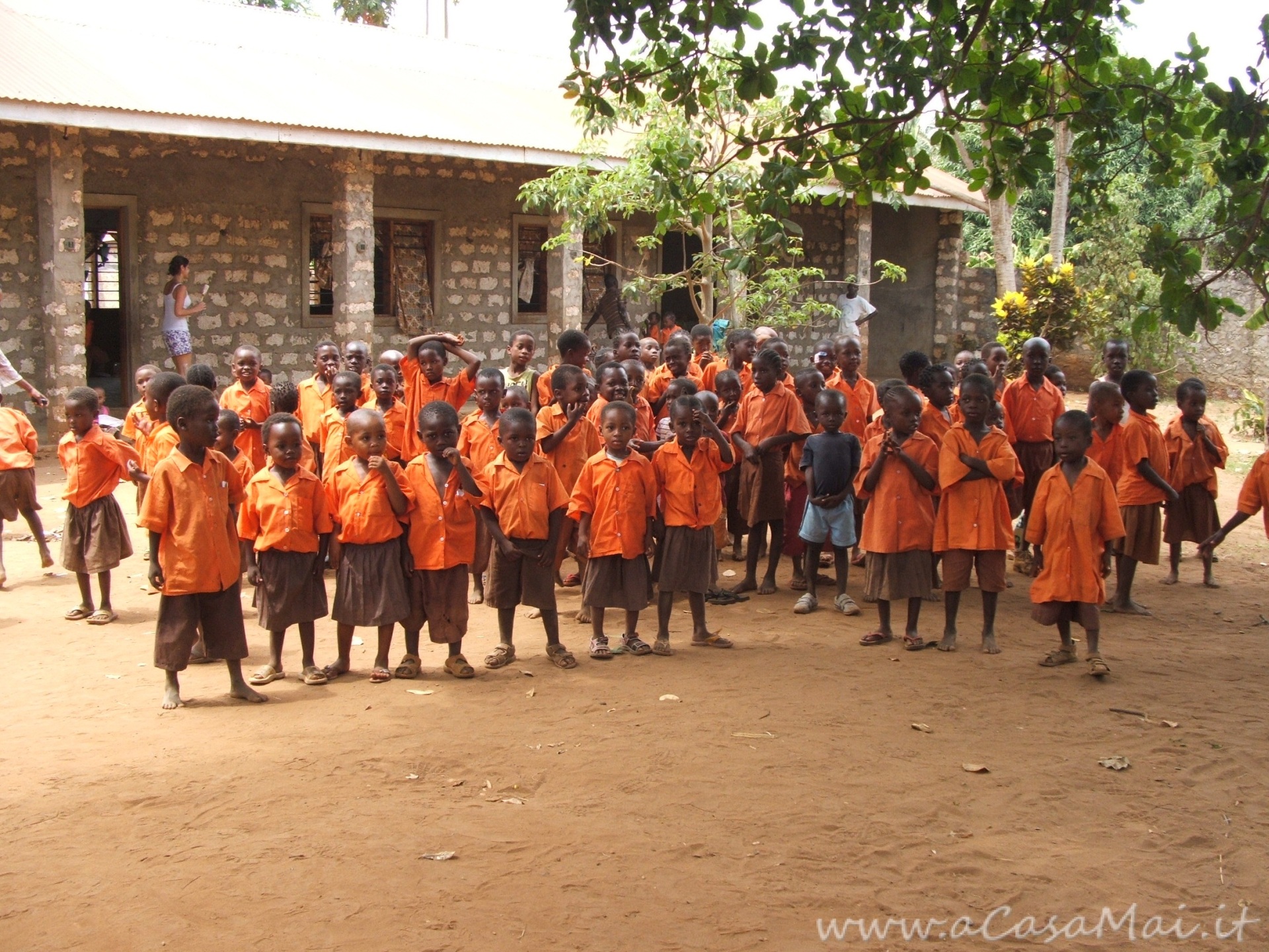 Kenya: tour di Malindi ed incontro con i bimbi scuola e orfanotrofio