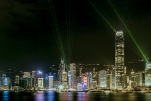 La Symphony of Lights è una delle attrazioni principali di Hong Kong e pure gratuita