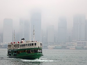 Lo Star Ferry è un mezzo di trasporto a basso costo nella città di Hong Kong