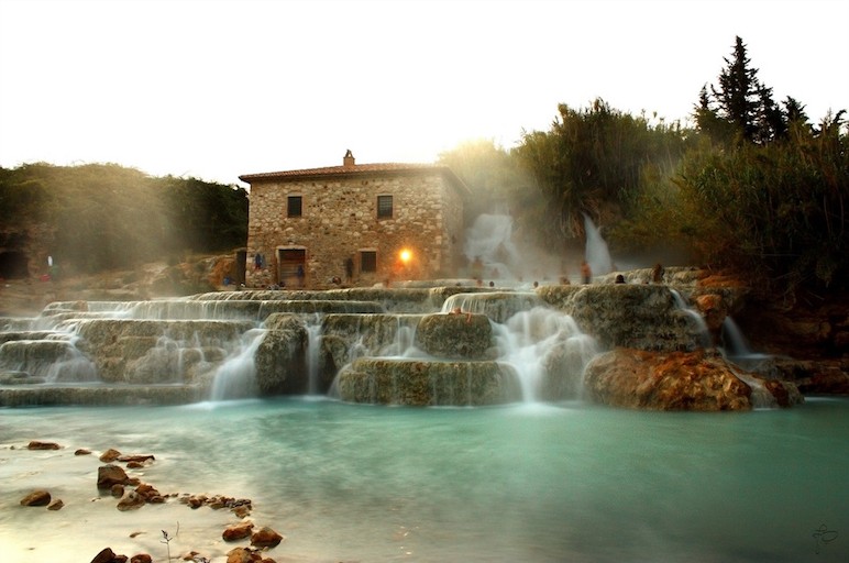 Le Cascate del Mulino, simbolo delle Terme Libere di Saturnia