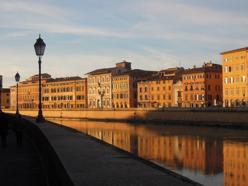 Visitare i Lungarni è una cosa da fare a Pisa