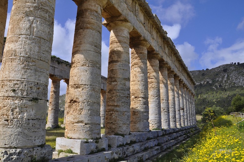 Il tempio dorico di Segesta è una cosa da vedere in Sicilia