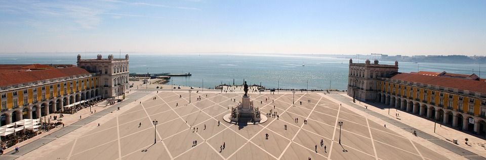 praca do comercio.vedere lisbona