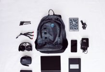 Gli accessori per lavorare viaggiando: consigli utili! Lavori in mobilità? Ecco gli accessori a cui non puoi rinunciare.