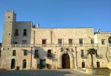 Vacanze nel Salento? Alla Scoperta di Specchia… Specchia Palazzo Risolo