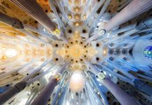 Barcellona: cosa vedere? Ecco la top 10! Scopri la Sagrada Familia e tutto ciò che c'è da vedere a Barcellona