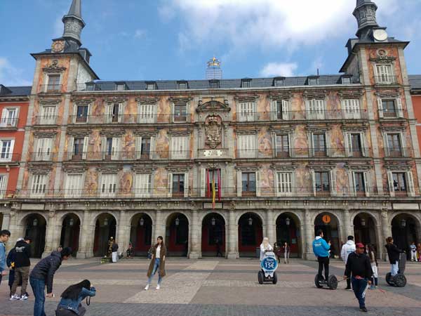 Viaggiare A Madrid Plaza Mayor